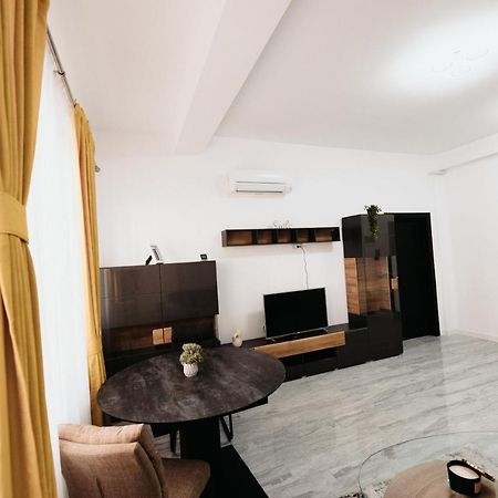 Luxury Cozy Apartments - City Center Suceava Luaran gambar