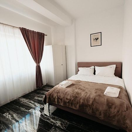 Luxury Cozy Apartments - City Center Suceava Luaran gambar