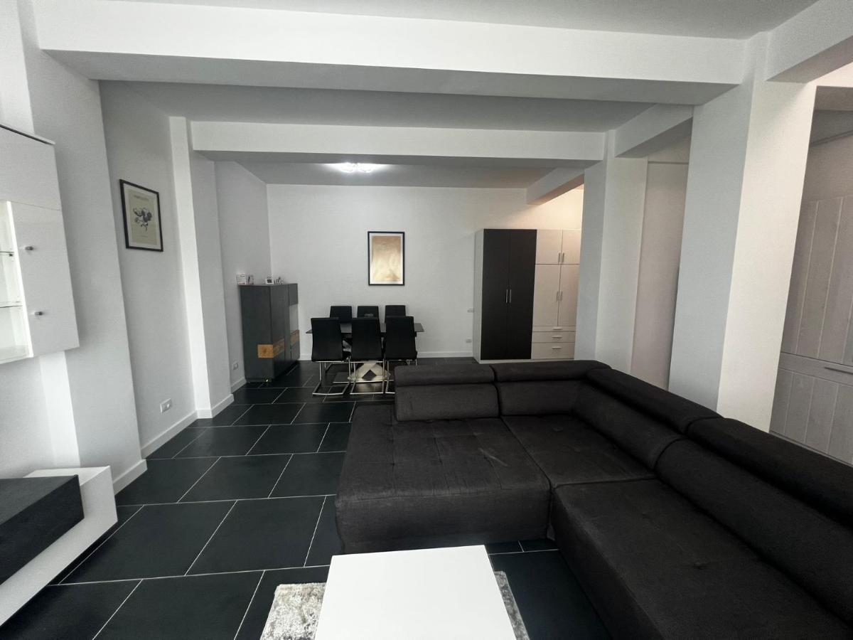 Luxury Cozy Apartments - City Center Suceava Luaran gambar