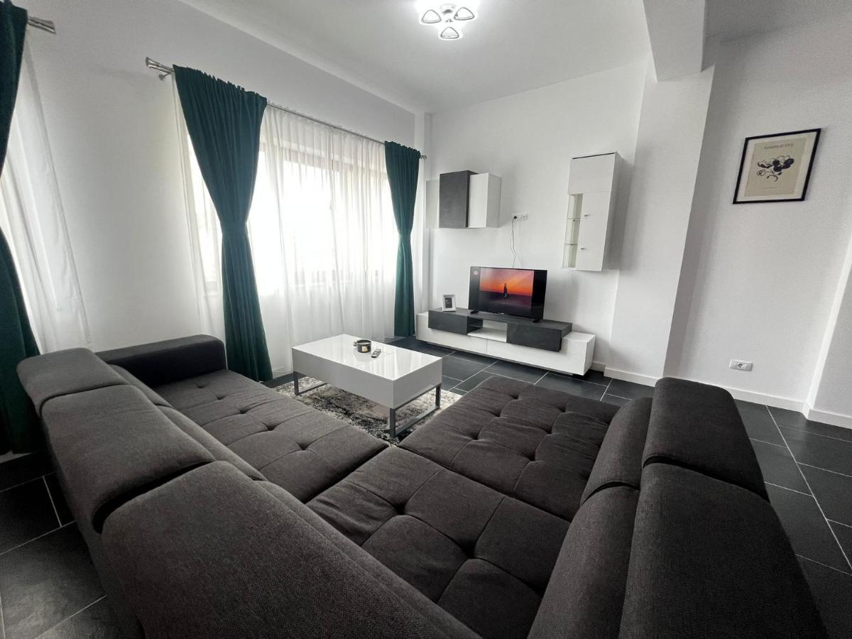 Luxury Cozy Apartments - City Center Suceava Luaran gambar