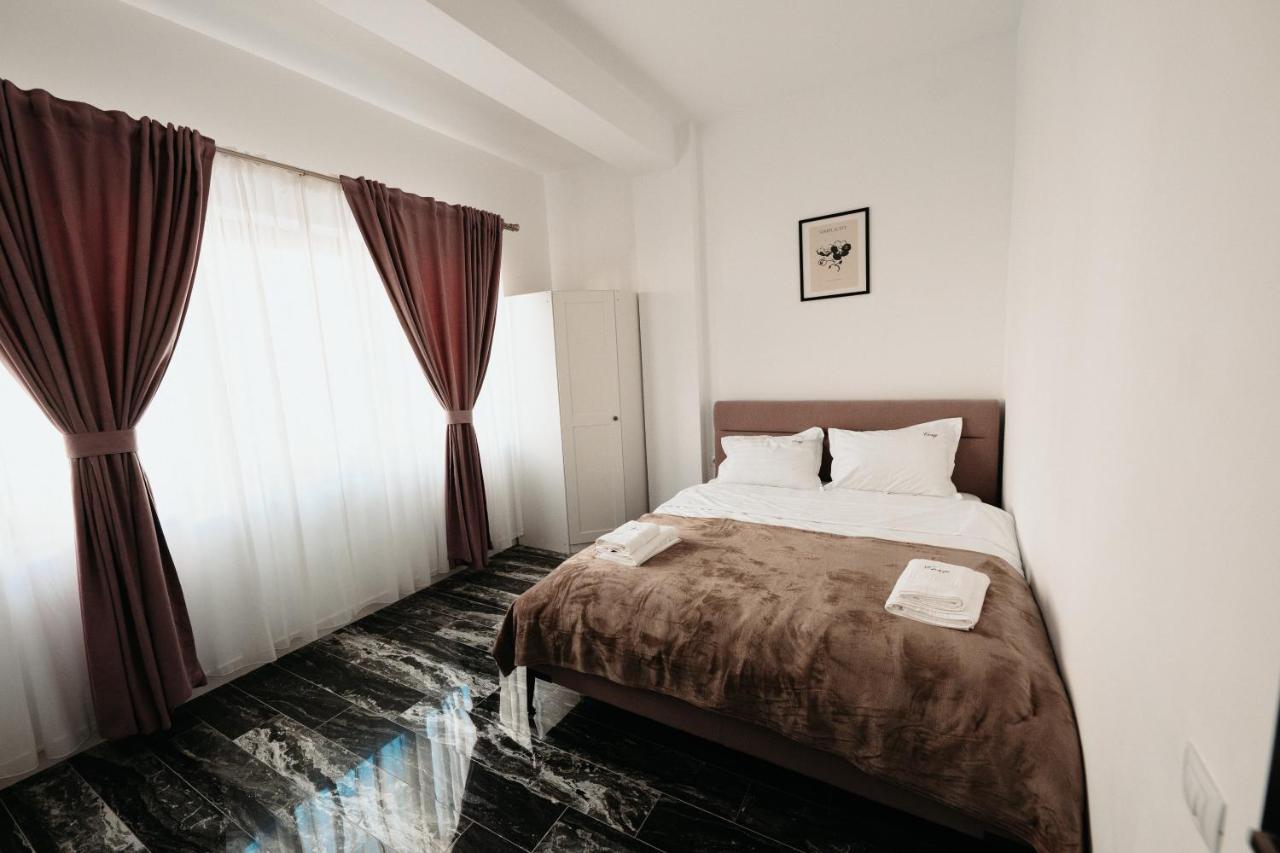 Luxury Cozy Apartments - City Center Suceava Luaran gambar