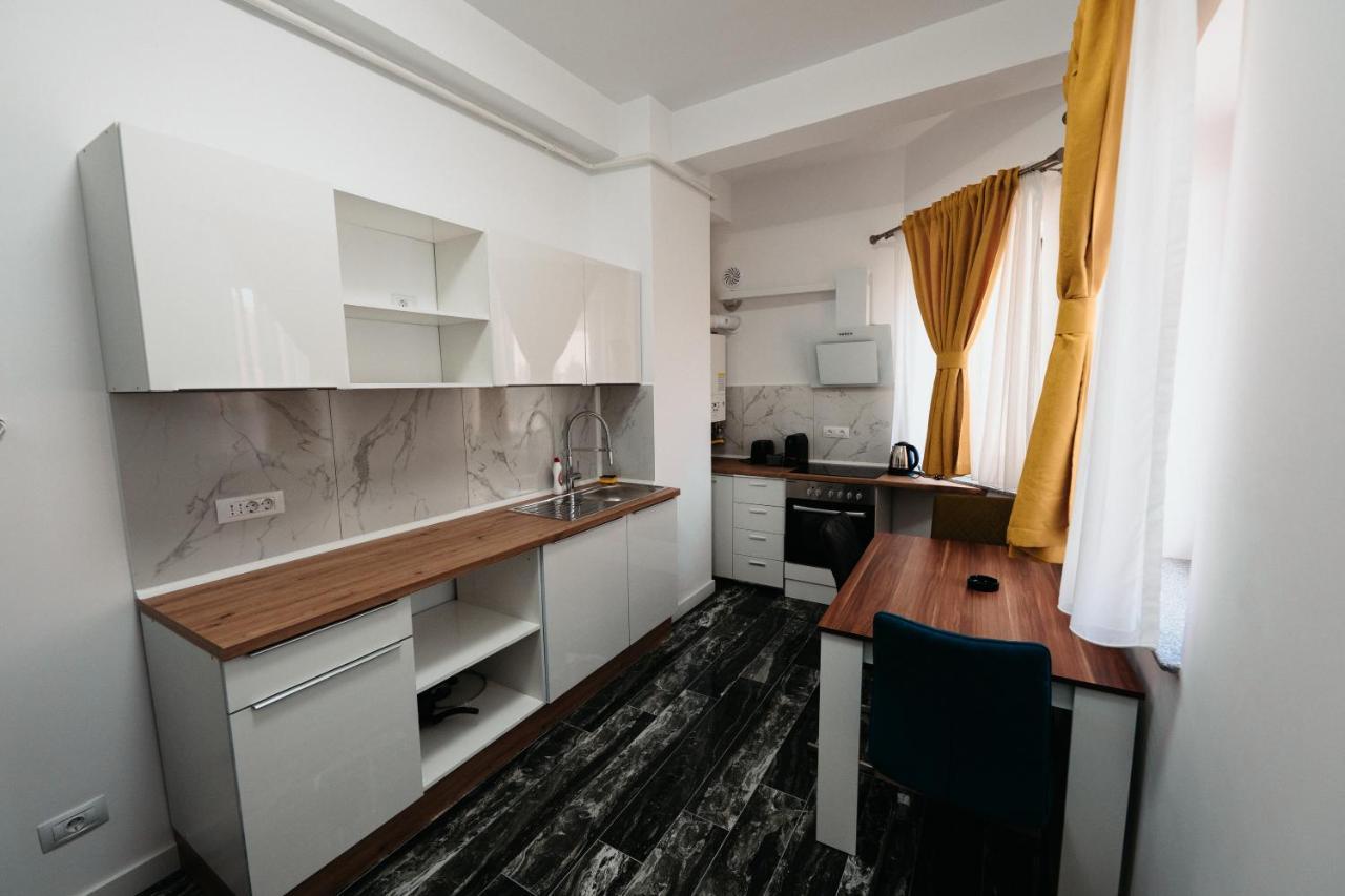 Luxury Cozy Apartments - City Center Suceava Luaran gambar