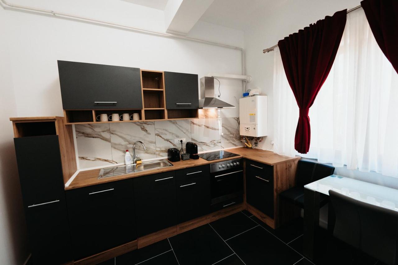 Luxury Cozy Apartments - City Center Suceava Luaran gambar