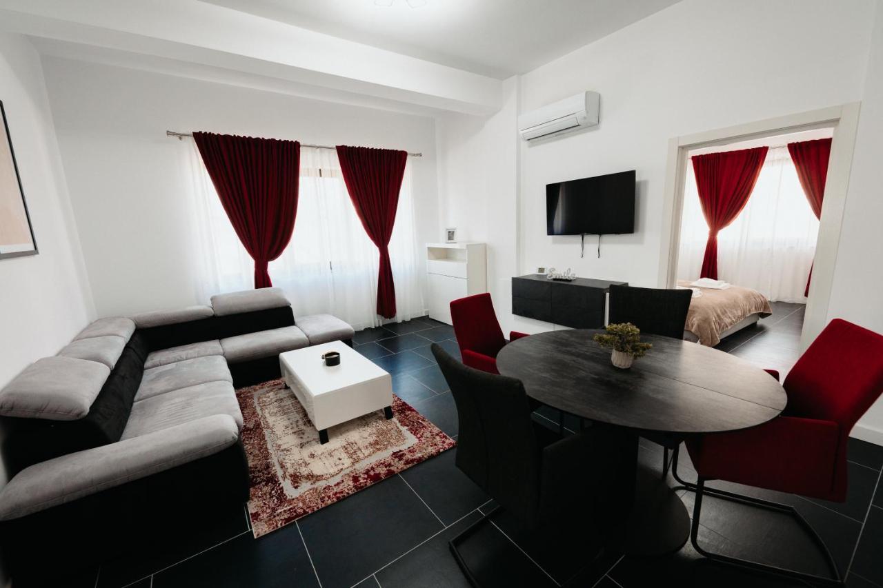 Luxury Cozy Apartments - City Center Suceava Luaran gambar