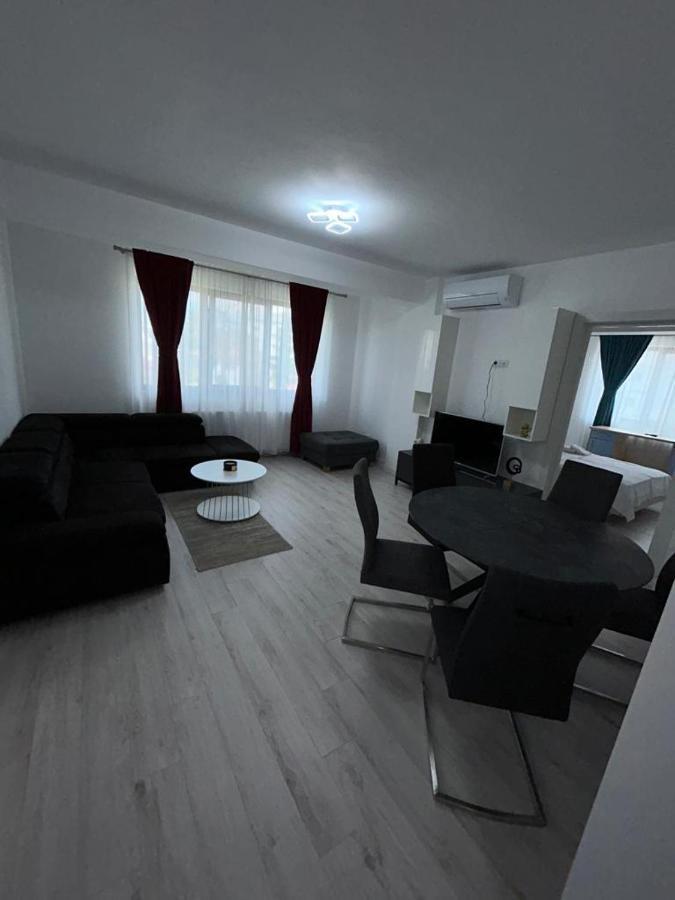 Luxury Cozy Apartments - City Center Suceava Luaran gambar