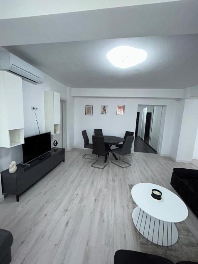 Luxury Cozy Apartments - City Center Suceava Luaran gambar